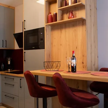 Apartament Elegance Red W Let's Sea Basen&spa Gąski