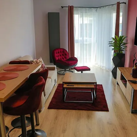 Apartment Elegance Red W Let's Sea Basen&spa *