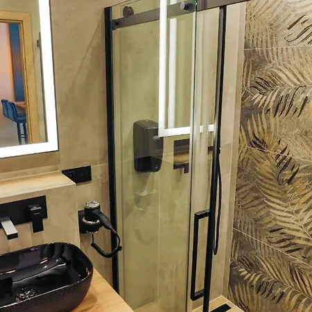 Elegance Red W Let's Sea Basen&spa * Gąski