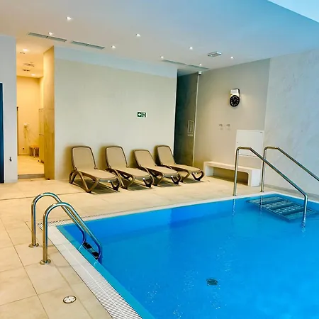 Apartment Elegance Red W Let's Sea Basen&spa