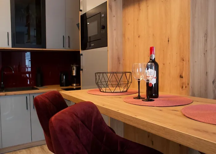 Elegance Red W Let's Sea Basen&spa *