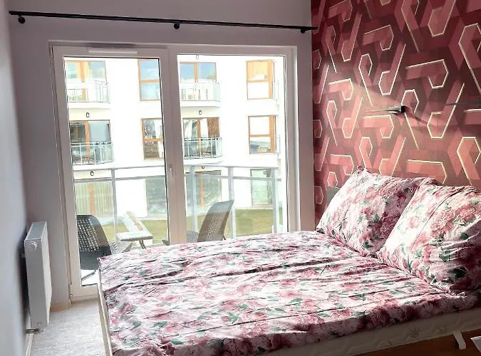 Elegance Red W Let's Sea Basen&spa Gąski